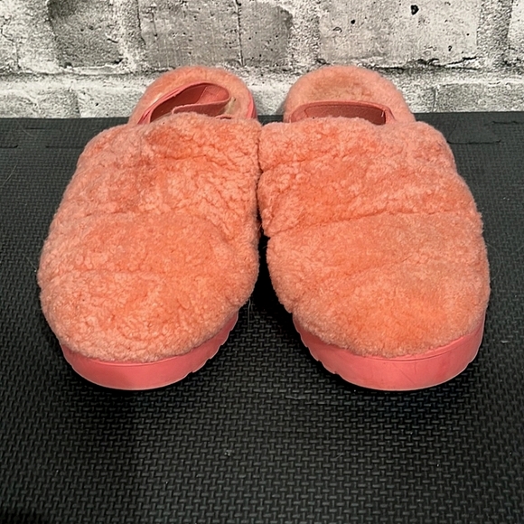 Ugg GUC super fluff mule slippers size 10 Sherpa warm cozy - Picture 2 of 6
